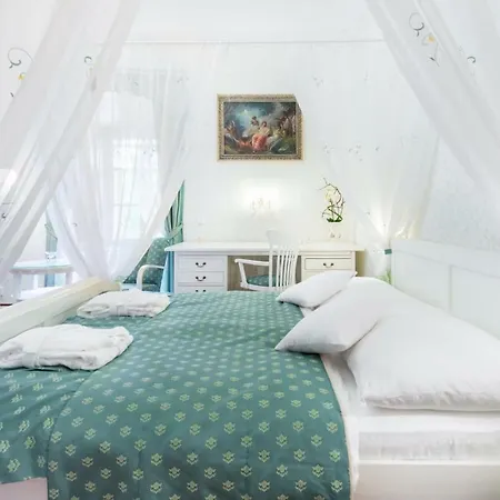 Bed & Breakfast Charming Fortress Next To Prague Trebotov
